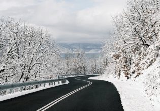 Κακοκαιρία: Συμβουλές για την οδήγηση σε χιόνι, πάγο και χαμηλές θερμοκρασίες