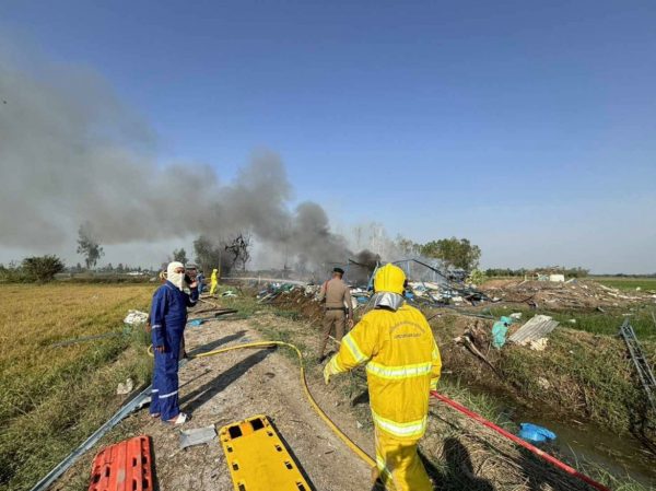 Ταϊλάνδη: Τεράστια έκρηξη σε εργοστάσιο πυροτεχνημάτων – Τουλάχιστον 18 νεκροί