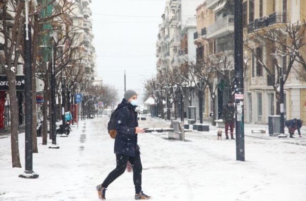 Γιώργος Τσατραφύλλιας:  «Δεν μπορεί να γινόμαστε κάθε φορά σάκος του box» για τις προγνώσεις