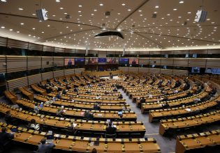 Ευρωκοινοβούλιο: Εξετάζει ξανά την κατάσταση του Κράτους Δικαίου στην Ελλάδα – Θα βγει και ψήφισμα