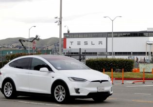 Tesla: Πρώτο θύμα της κρίσης στην Ερυθρά Θάλασσα