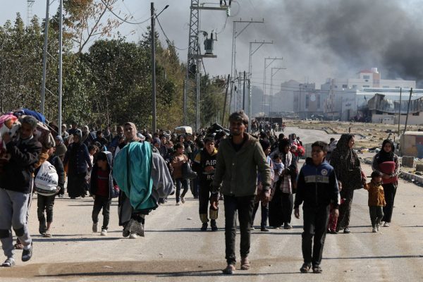 Η στιγμή της επίθεσης σε ουρά για ανθρωπιστική βοήθεια στη Γάζα