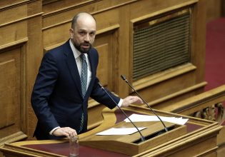 Μπάρκας: «Ο Χρυσοχοΐδης είχε αποπεμφθεί γιατί δεν μπορούσε να ελέγξει το οργανωμένο έγκλημα»