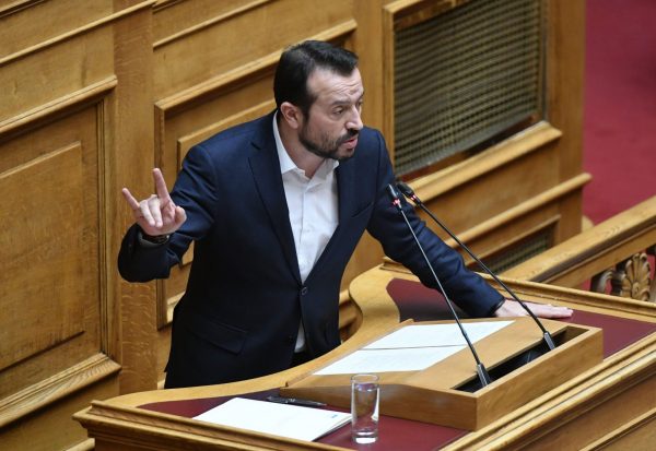 Παππάς: Όμηρος της ακραίας δεξιάς πτέρυγάς του ο Μητσοτάκης