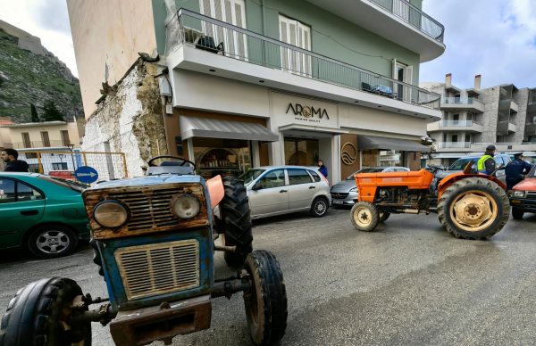 Γλαβίνας: Λάθη, καθυστερήσεις και αδιαφορία από την κυβέρνηση για τους αγρότες