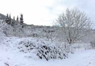 Νέο έκτακτο δελτίο από την ΕΜΥ – Οι περιοχές που επηρεάζονται από τον χιονιά – Live η πορεία της κακοκαιρίας
