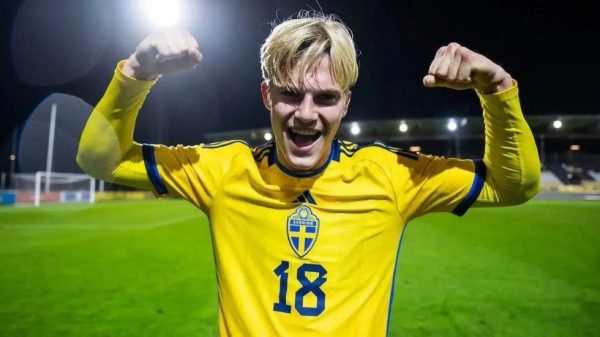 «Μπάσιμο» της Μπαρτσελόνα για το παιδί-θαύμα του σουηδικού ποδοσφαίρου
