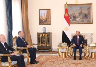 Σε εγκάρδιο κλίμα η συνάντηση Γεραπετρίτη – Αλ Σίσι στο Κάιρο