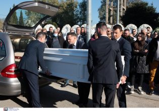 Μεσολόγγι: Σε κλίμα οδύνης η κηδεία του Μπάμπη