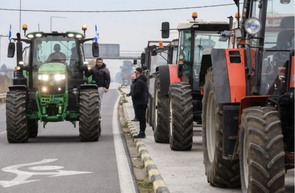 Αγρότες: Νέα απόφαση μετά τα «ψίχουλα« του Μητσοτάκη – Θα κλιμακώσουν τις κινητοποιήσεις