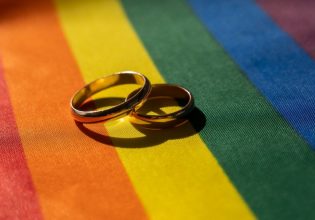 Ορθώς το ΠΑΣΟΚ προσανατολίζεται στη στήριξη του γάμου των ομόφυλων, λέει η Ανανεωτική Αριστερά