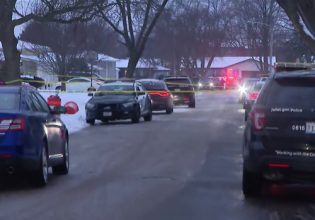 ΗΠΑ: 7 νεκροί από σφαίρες σε δύο σπίτια σε προάστιο του Σικάγου – Ανθρωποκυνηγητό για 23χρονο