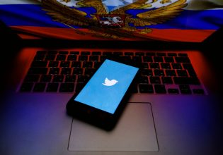 Ρωσία: Πόσο κόστισε στην οικονομία η απαγόρευση των social media