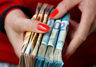 ΤτΕ: «Άλμα» 6,376 δισ. ευρώ στις καταθέσεις νοικοκυριών και επιχειρήσεων τον Δεκέμβριο