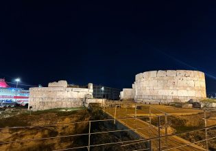 ΥΠΠΟΑ: Φωταγωγήθηκε και αποκαταστάθηκε ο αρχαιολογικός χώρος της Ηετιώνειας Πύλης στον Πειραιά