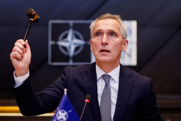 NATO προς ΗΠΑ: Αν δεν περάσει το πακέτο βοήθειας για την Ουκρανία, ακολουθεί η Ταϊβάν