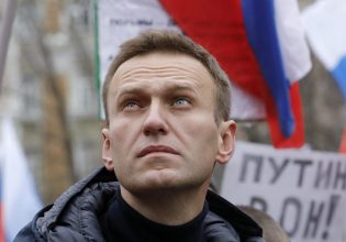 Αλεξέι Ναβάλνι: Ο φυλακισμένος ακτιβιστής που αψήφησε την «παντοδυναμία» του Πούτιν