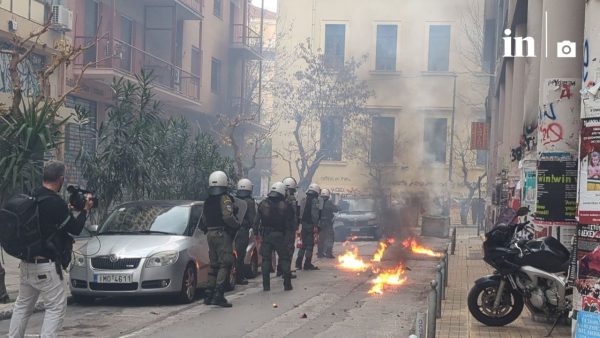 Τέμπη: Οκτώ συλλήψεις και 15 προσαγωγές μετά τα επεισόδια στην Αθήνα