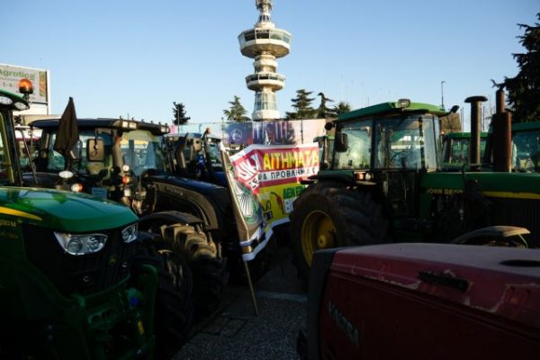 ΣΥΡΙΖΑ: Άνθρακες ο θησαυρός των πρωθυπουργικών εξαγγελλιών για τους αγρότες