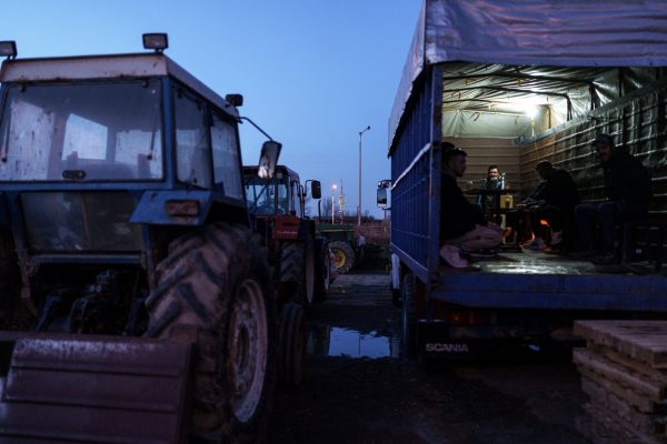 Στην κυβέρνηση σέβονται τις αποφάσεις των αγροτών αλλά ξορκίζουν τα μπλόκα