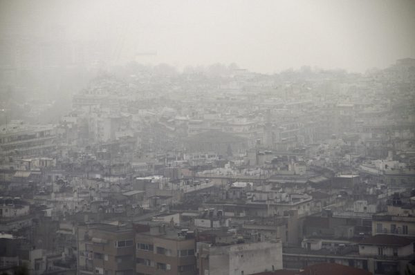 Ερώτηση Γιαννούλη στη Βουλή για τη «δραματική αύξηση αιωρούμενων σωματιδίων» στη Θεσσαλονίκη