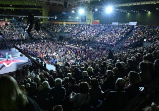 Καφαντάρη: Έχουμε καταλάβει ότι το συνέδριο του ΣΥΡΙΖΑ αφορά την κοινωνία;