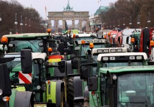 Χάος με τα τρακτέρ, νεοναζί στους δρόμους και οικονομία σε ύφεση – Γιατί η Γερμανία έχασε τη «μπάλα»;