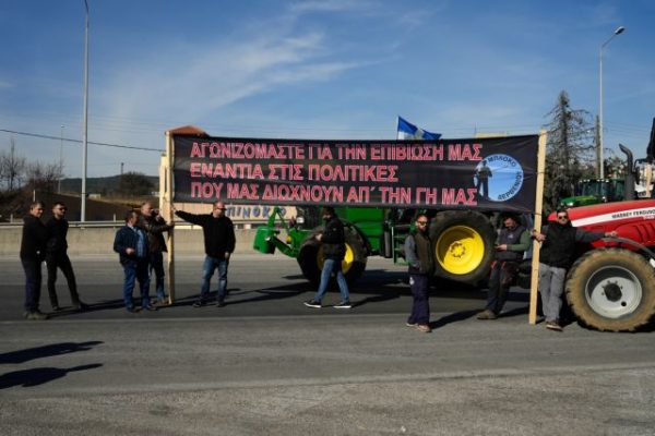 ΠΑΣΟΚ: Η επιβίωση των αγροτών δεν μπορεί να βασιστεί σε αποσπασματικές λύσεις