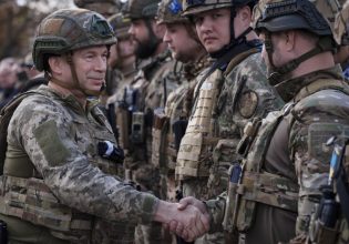 Ουκρανία: Γιατί δεν έχει καλή φήμη ο νέος αρχηγός ενόπλων δυνάμεων που επέλεξε ο Βολοντίμιρ Ζελένσκι
