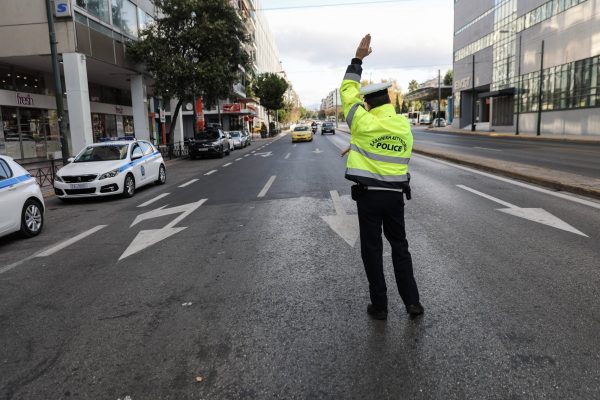 Έρχονται αλλαγές στον κώδικα οδικής κυκλοφορίας – Με… sms θα έρχονται τα πρόστιμα