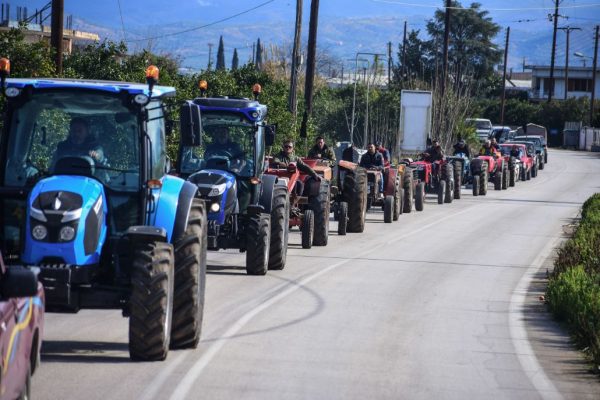 Αγρότες: Αγώνας για την επιβίωση – Νέα συλλαλητήρια σε Λέσβο και Κεφαλονιά