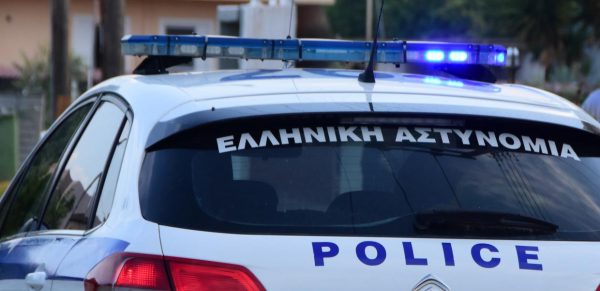 Ζάκυνθος: Χειροπέδες σε 66χρονο που έσερνε τον σκύλο του πίσω από το αυτοκίνητο