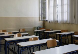 Καλύβια: Μαινόμενος πατέρας μαθητή εισέβαλε σε τάξη σχολείου και επιτέθηκε σε καθηγήτρια