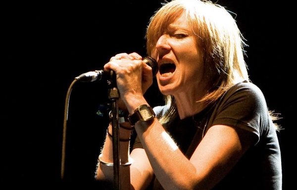 Η Beth Gibbons των Portishead παρουσιάζει το νέο της τραγούδι «Floating On A Moment»