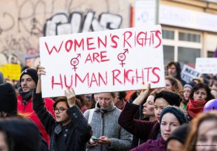 Ημέρα της Γυναίκας: Μια παγκόσμια γιορτή χωρίς αντίκρισμα