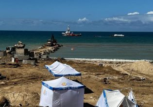 Γάζα: Εκφορτώθηκαν οι προμήθειες από το πλοίο με την ανθρωπιστική βοήθεια
