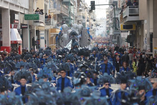 Πάτρα: Εντοπίστηκαν οι δύο κοπέλες ΑμεΑ που χάθηκαν στην παρέλαση – Νέος συναγερμός με εξαφάνιση 12χρονου