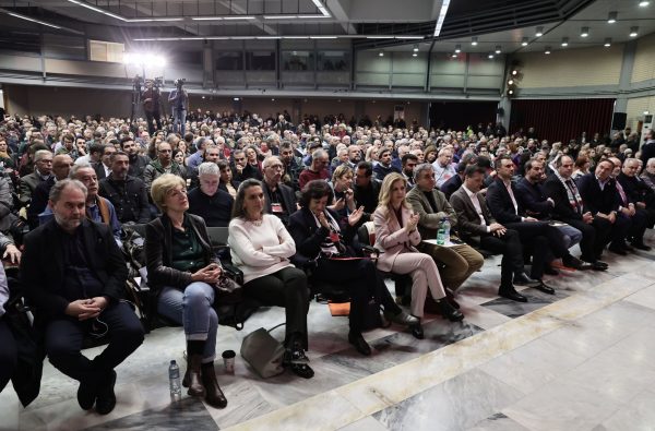 Ολοκληρώνεται η πρώτη Πανελλαδική Συνδιάσκεψη της Νέας Αριστεράς – Τι θα αποφασιστεί