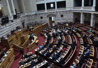 «Οι φοιτητές δεν είναι πελάτες» – Συνεχίζεται η συζήτηση στη Βουλή για τα ιδιωτικά πανεπιστήμια