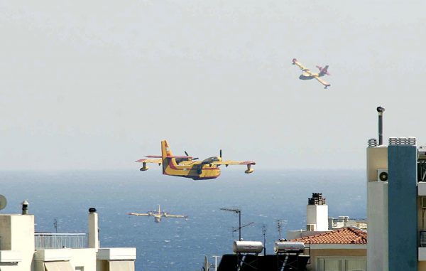 Η Κομισιόν χρηματοδοτεί την αγορά 12 πυροσβεστικών αεροπλάνων – Μέρος θα φιλοξενηθεί και στην Ελλάδα