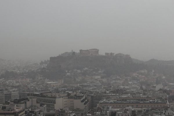 Κακοκαιρία: Έρχονται βροχές, καταιγίδες και χαλαζοπτώσεις