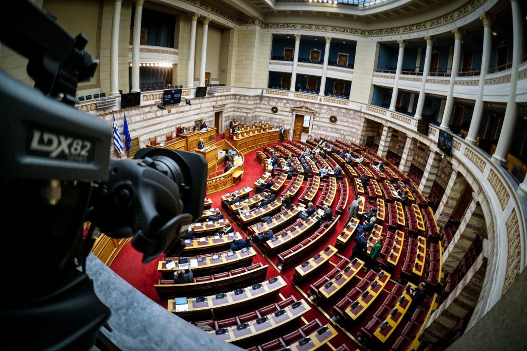 Σεπόλια: Οξεία αντιπαράθεση στη Βουλή για την εισαγγελική πρόταση – Διαξιφισμοί μεταξύ Φλωρίδη και ΣΥΡΙΖΑ
