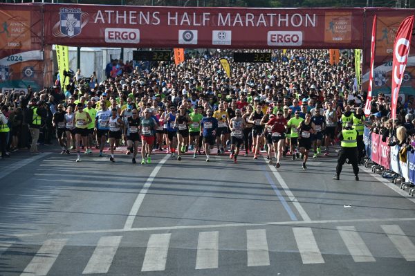 Ημιμαραθώνιος Αθήνας 2024: Πάνω από 21.000 οι δρομείς