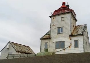 Νορβηγία: Το πιο απομονωμένο σπίτι στον κόσμο – Πωλήθηκε 2,5 φορές πάνω από την αξία του (εικόνες)