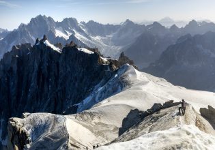 Άλπεις: Πέντε σκιέρ μέλη της ίδιας οικογένειας έχασαν τη ζωή τους σε χιονοθύελλα – Ένας αγνοείται