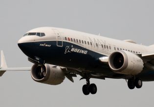 Boeing: Βρέθηκαν προβλήματα στην παραγωγή των 737 Max