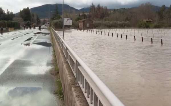 Γαλλία: Επτά αγνοούμενοι, μεταξύ αυτών δύο παιδιά, έπειτα από σφοδρές βροχοπτώσεις