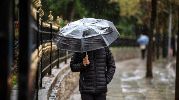 Καιρός: Έρχεται ψυχρό μέτωπο από το απόγευμα