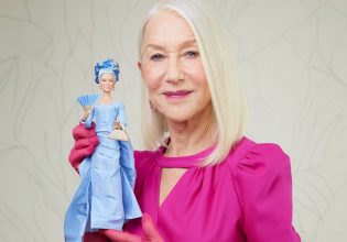 Η Έλεν Μίρεν έγινε Barbie: «Είναι ένα τεράστιο κομπλιμέντο»