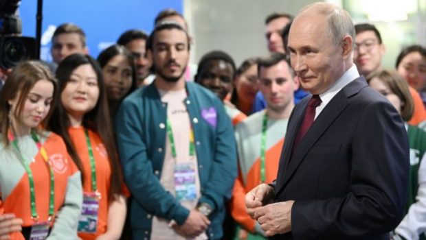 Russia: il nuovo attacco amichevole di Putin all’Italia – ‘Abbiamo sempre ammirato l’arte italiana’